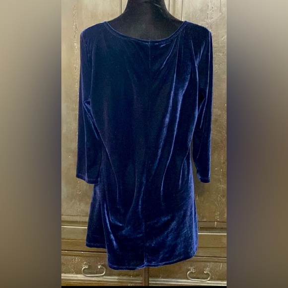 La Vanya Midnight Blue Velvet long sleeves Tunic w/rhinestones -Size Medium - Picture 3 of 9